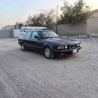للبيع بيئم موديل 92 رقم بغداد حجم 740 مسكر 8لون نيلي السعر 45$ 0772918...