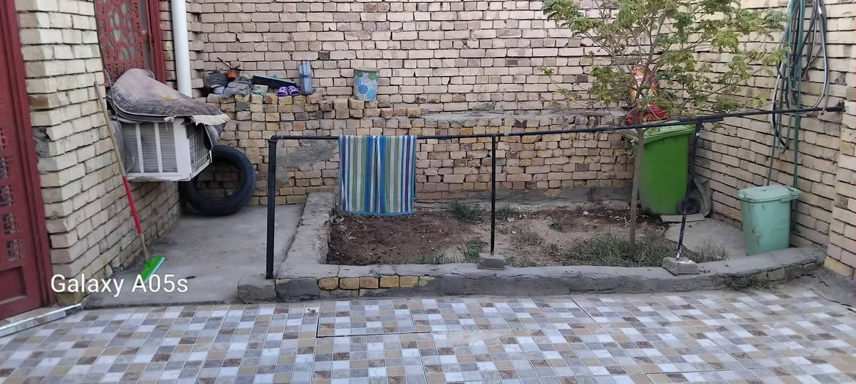 بيت للبيع زراعي 150 متر بناء عكاده غرفه ومطبخ وصاله واستقبال البيت جديد حي ظباط علي حامي شمال اتصال ***********

نص مكتوب في الصور:
- Galaxy A05s