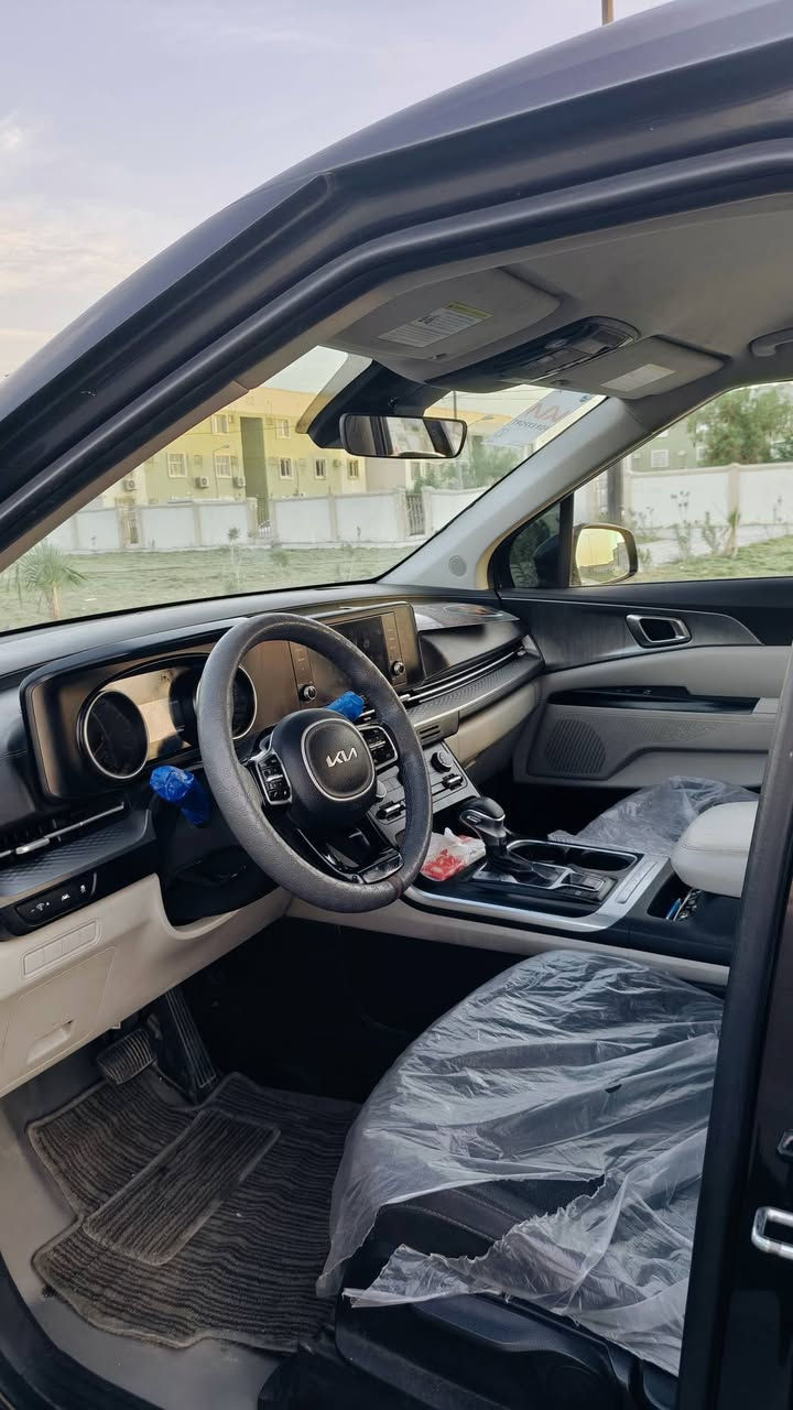 🚘 كيا كرنفال 2022 | وارد أمريكي 🇺🇸

🔥 حادث جاملغ خلفي + قبق جنطة
🔧 بالعراق حافه البنيد  بدون إيرباك
✅ والباقي كفالة السيارة
✨ السيارة كاملة من كل النواقص وعليها أدامة كاملة

━━━━━━━━━━━━━━━

⚙️ المواصفات:

🔹 محرك 6 سلندر
🔹 7 راكب + كراسي قابلة للانفصال
🔹 سايد بريك دكمة
🔹 منافذ شحن بكل مكان Type-C + USB
🔹 3 قطع تبريد + تحكم بالتبريد عبر Application خاص
🔹 كاميرات 360°
📷 خلفية + أمامية + سطحية + جانبية
🔹 نظام Security كامل
🔹 نظام UVO
🔹 نظام مانع تصادم
🔹 نظام مانع انزلاق
🔹 نظام ECO مدمج مع 3 أنظمة قيادة
🔹 نظام توقف ذاتي + Parking
🔹 شاشة OLED مدعومة من شركة Microsoft
🔹 شاشة معلومات صغيرة لعرض الأعطال ومعلومات القيادة

━━━━━━━━━━━━━━━

✨ السيارة جاهزة من كل النواحي
✨ عليها طبقة حماية نانو سيراميك مع الضمان
✨ رقم بغداد دولي
✨ تحويل مباشر
✨ هزة جديدة سنوية لغاية 2028
السعر 200
📞 للاستفسار والتفاصيل:***********
