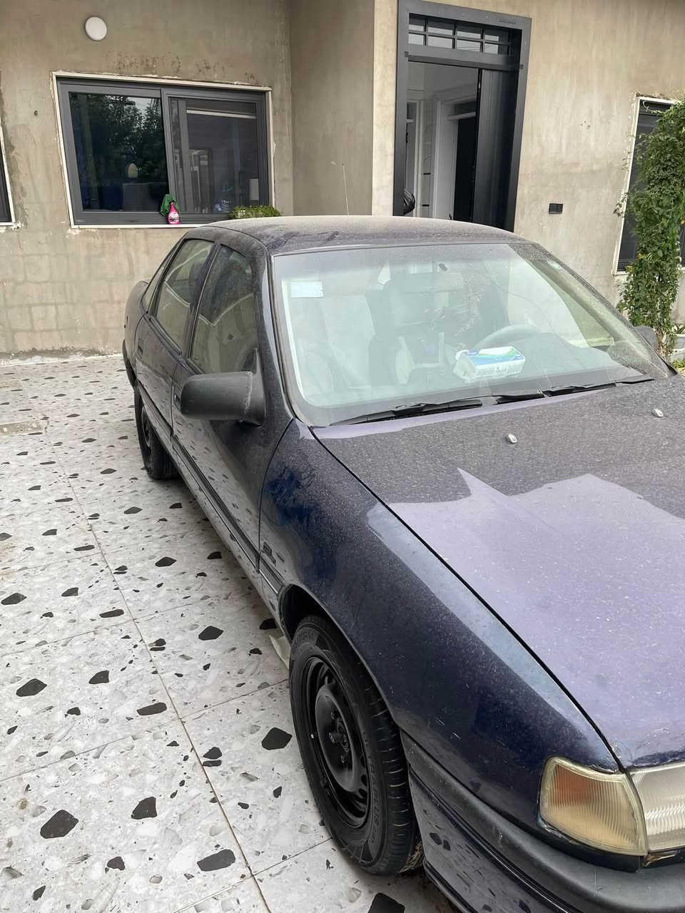 أوبل فيكترا • 1992 • نضيفه