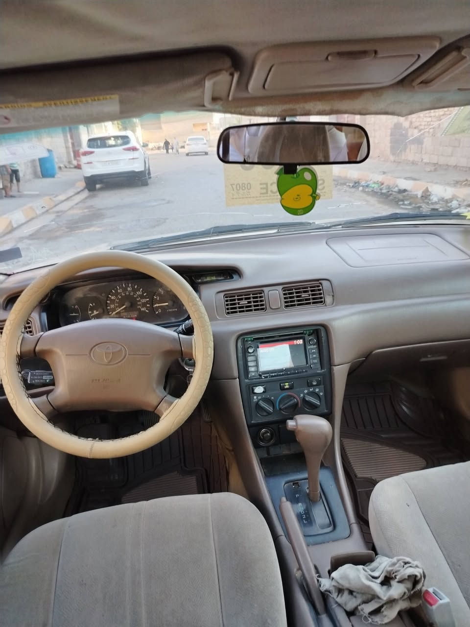 السلام عليكم  /للبيع كامري وارد امريكي موديل 2000 رقم بغداد الجديد وهزه جديده سنويه لغاية ال 31 محرك حجم 2000 نظيف وگير نظيف صدر امامي خلفي نظيف تبريد شغال ثلج شواصي ولغود كفاله قماره كفاله وتكم كفاله السياره مصبوغه احزام جماليه بدون دواخل تحويل مباشر تشتري اكاتبك عقد مروري مكان السياره الانبار فلوجه الاتصال ع الارقام    *********** *********** السعر 65 وبيها مجال للشراي تجي تشوف وتدلل للبيع فقط يعني مااراوس

