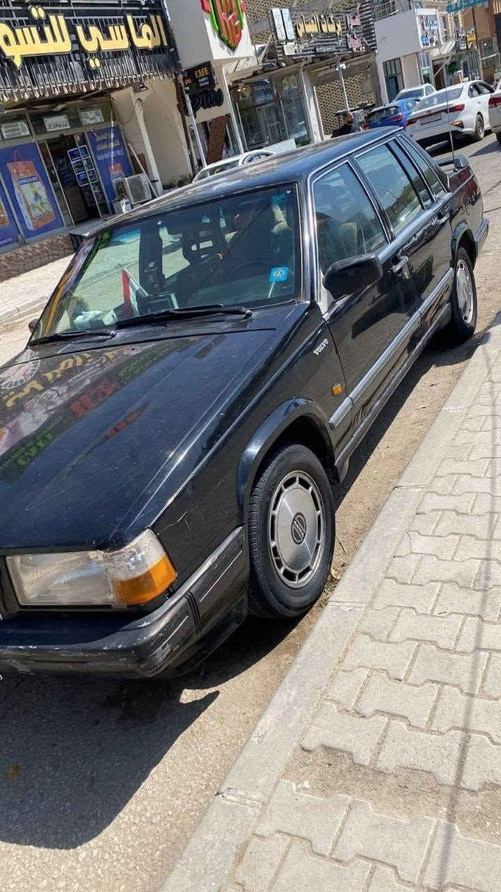 ‏فالفو 740 بلادية كيرو ومكينة انضاف الحدادي نظيفة كهرباء كل شغال تبريد شغال عازة غاز رقم بغداد إنجليزي سيارة باسمي 
مكان  نجف 
السعر 52وبيها مجال 
واذا اكو مراوس حسب الاتفاق 
واتساب مازنجر متواجد 
رقم التلفون ***********
