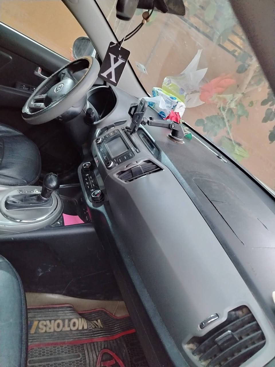 سبورتج موديل ١٦ للبيع وارد امريكي رقم بابل ...حادثها تبديل دعاميه فقط...ماشيه ٧٩ الف ميل السياره بأسمي السعر ١٦٠  
للأستفسار *********** 
بابل... ابو غرق
