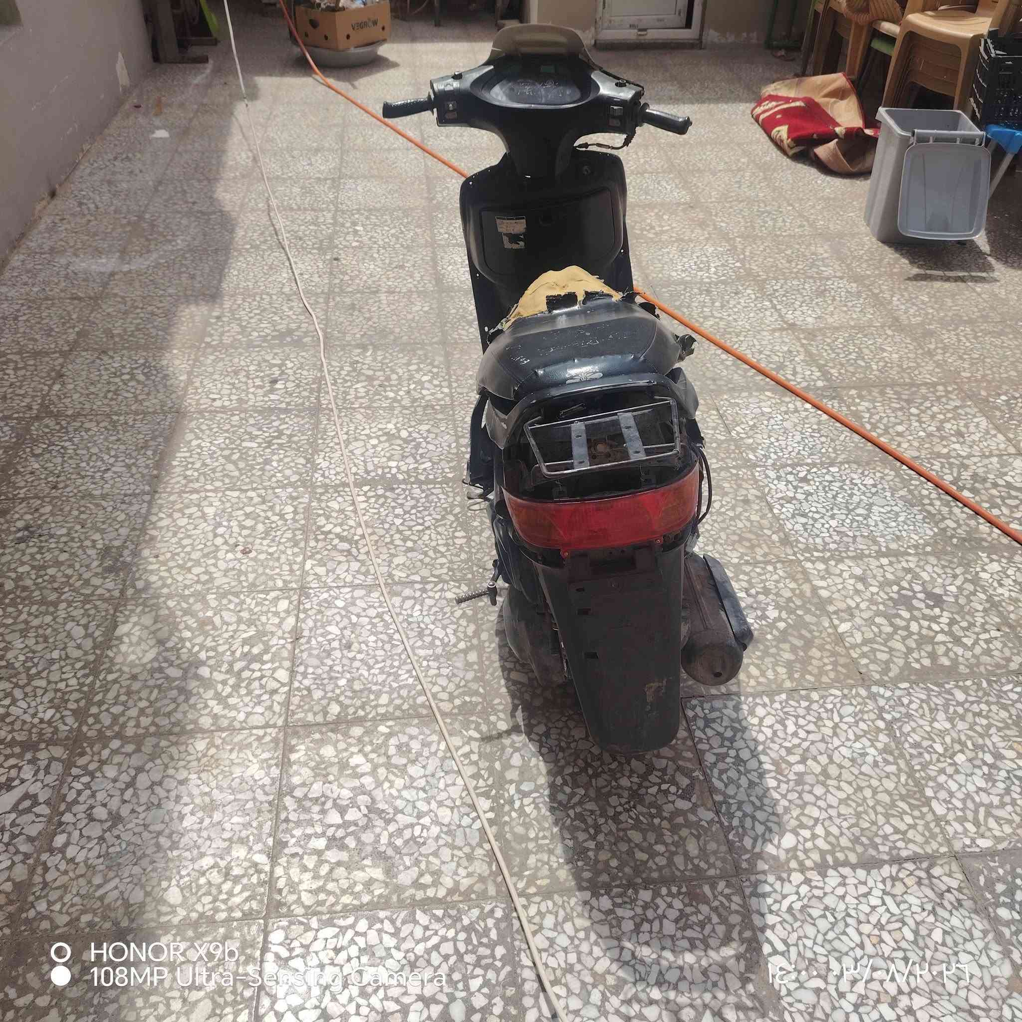 سلام عليكم البيع دراجه فراشه فحل 
دراجه  محرك وكهربايات شغاله محرك نضيف
لايبخر ولا ينقص  دراجه حلوه بريك امامي معطله اني
سهر ب275 وبي مجال مكان نجف حي النصر مهندسين
رقمي (***********)
