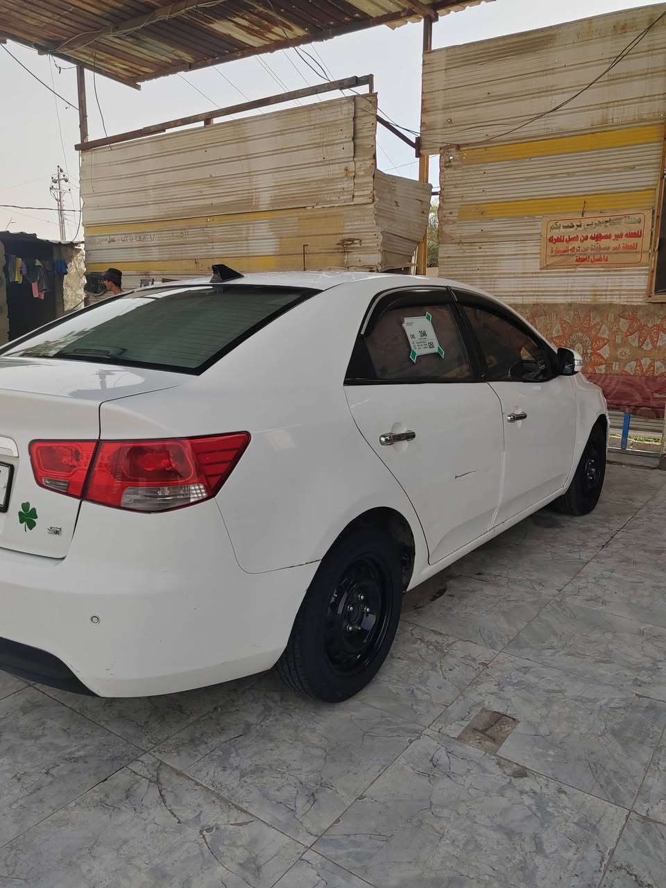 السلام عليكم سيراتو دخول جديد ادوات تبريد حداديه تخم تاير مكينه كير ويلات كله جديد رقم وسنويه شمالي حساسات خلفيه كامره شاشه نقص ما بيها موديل 2012 بانزين دوووش كصه جنطه العنوان البصره استفسار *********** امراوس ماكو مشكلة

