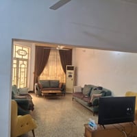 بيت للبيع • ٢٠٠م • قريب ام البنين