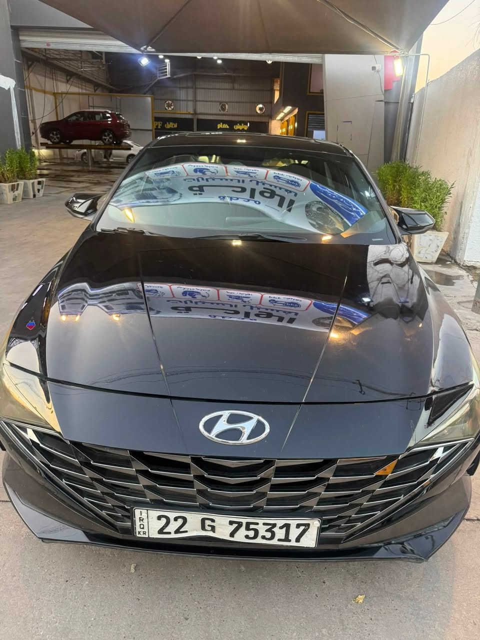 السلام عليكم 
السياره أن فول مواصفات موديل 2021
رقم اربيل 
بدون حادث سياره نضيفه 
ماشيه 160 الف 
خمس بصمات فتحه 5 ويل كب كشنات حضن جلد 
135$ وبيه مجال 
***********
