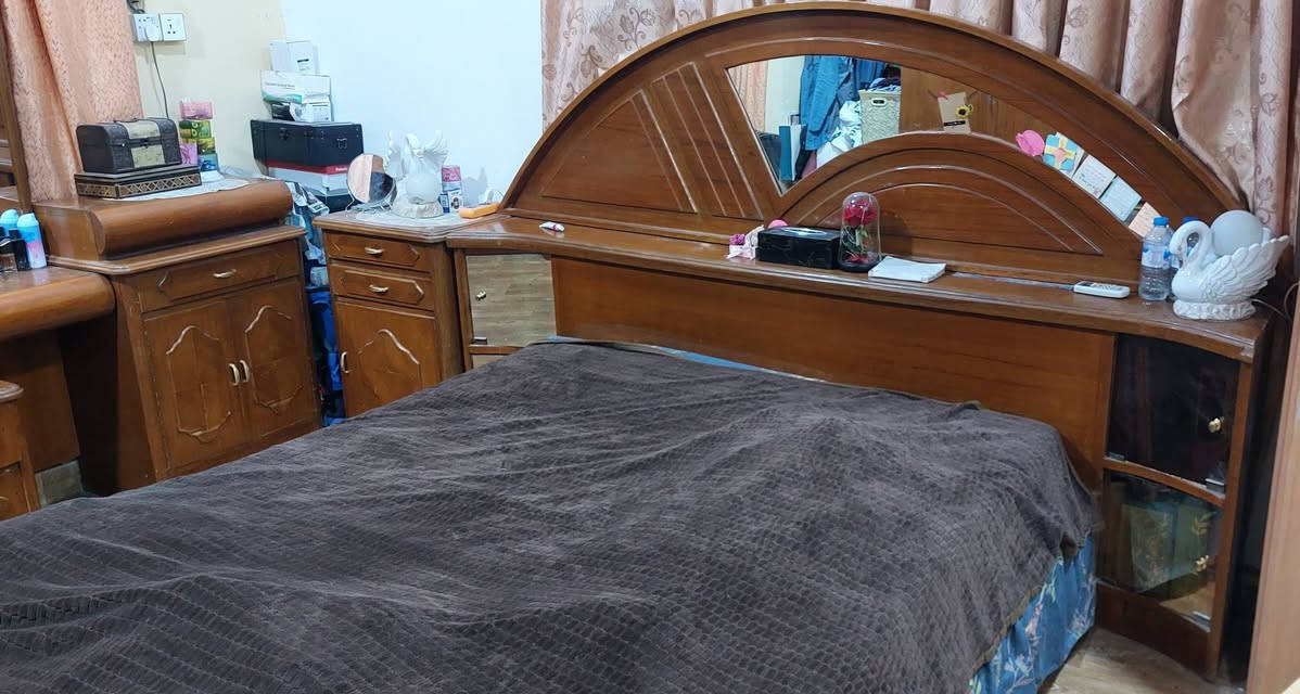 السلام عليكم
عندي غرفة خشب صاج نجارة نظيفة للبيع
٦ ابواب طابقين
ميز تواليت
سرير نفرين مع مندر
تعلاكة ملابس
ميز تلفزيون
٢ كومدي
العنوان البصرة المركز
للتواصل ***********
