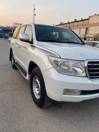 لاندكروز • ٢٠٠٩ • ادوات دخول الكويت
