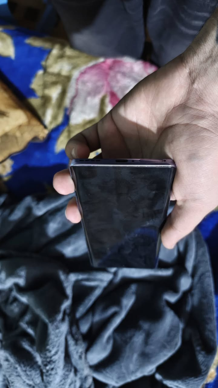 انفنكس هوت50 برو • ٢٥٦/١٦ • شاشة منحنيه