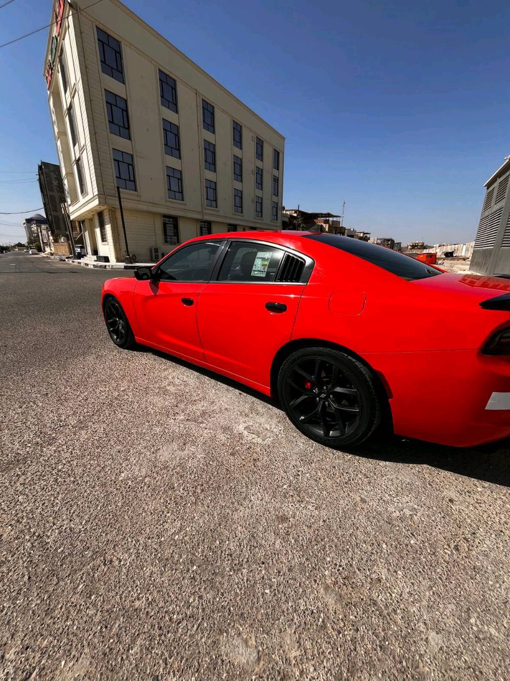 جارجر موديل 2017 وارد كندي بدون حادث
اللون برتقالي
6 سلندر sxt شاشه كبيره وفتحه بالسقف كشنات مخملي
بيها باردين ورشه كلير فقط بدون حادث بدون ضرر 
رقم اربيل المالك من سكنة البصره
(( مراوس او بيع السعر 215 )) 
هاتف ***********
السياره مكانها بالبصره مع العلم الكلير جدا قليل والباردات زغار مو كبار