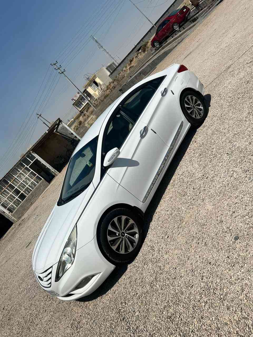 السلام عليكم سوناتا موديل 2013 وارد خليجي 
 رقم بغداد دولي مشروع وطني سنوية 31باسمي  محرك 2400 دوش تبريد قطعتين  داخل بيجي 5 ويال كب إشارة بل مري شفتات حساس خلفي تخم تاير جديد 
العنوان الانبار   الخالديه 
للاستفسار اتصل ***********
