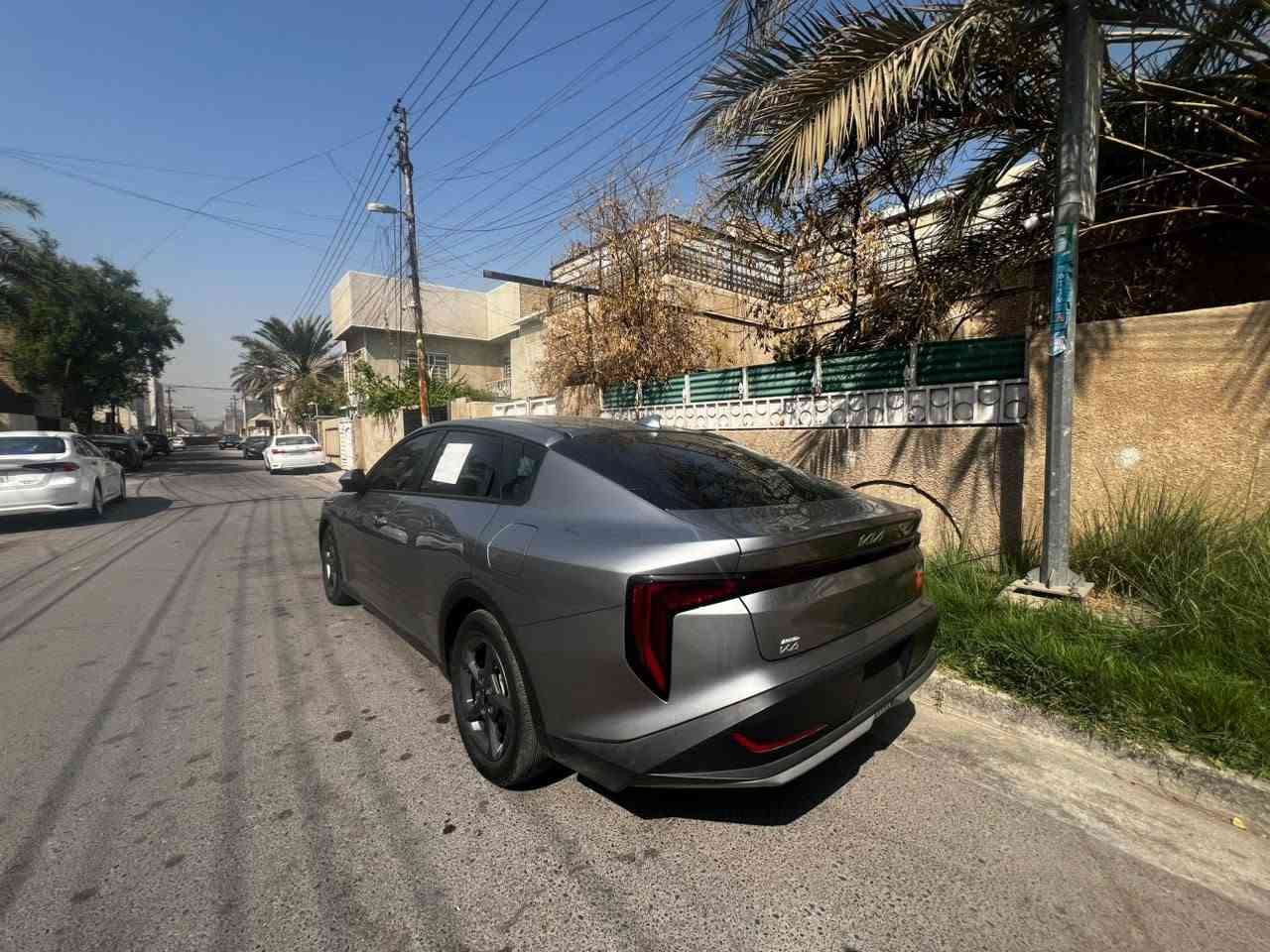 سلام عليكم k4 ٢٥ موديل تبديل بنيد وربع دعاميه بدون ايرباك بدون دواخل سعر ١٥٠ مكان سياره غزاليه ***********
