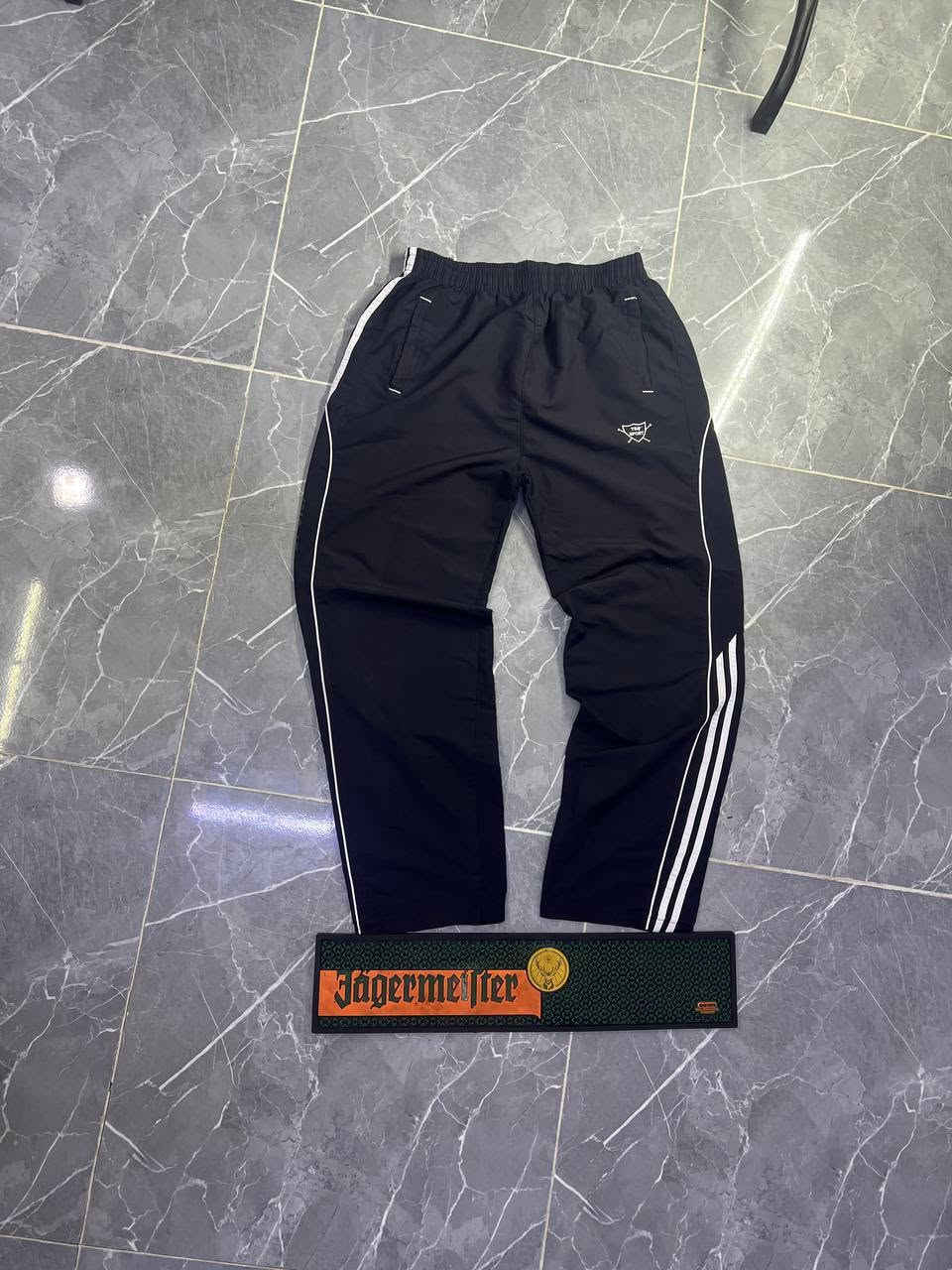 بجامة sport اوربي غير مستخدم
القياس X / Xl
السعر [8الاف]
يتوفر توصيل لجميع محافضات العراق 
للحجز والاستفسار خاص او واتساب ***********
