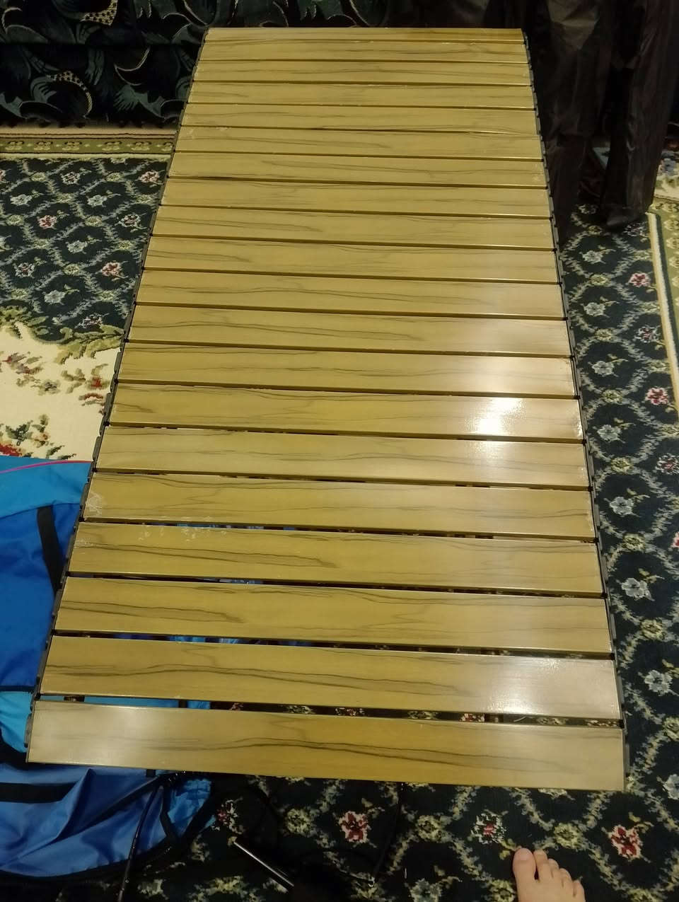 ميز • ٦ كراسي • توصيل جميع المحافظات