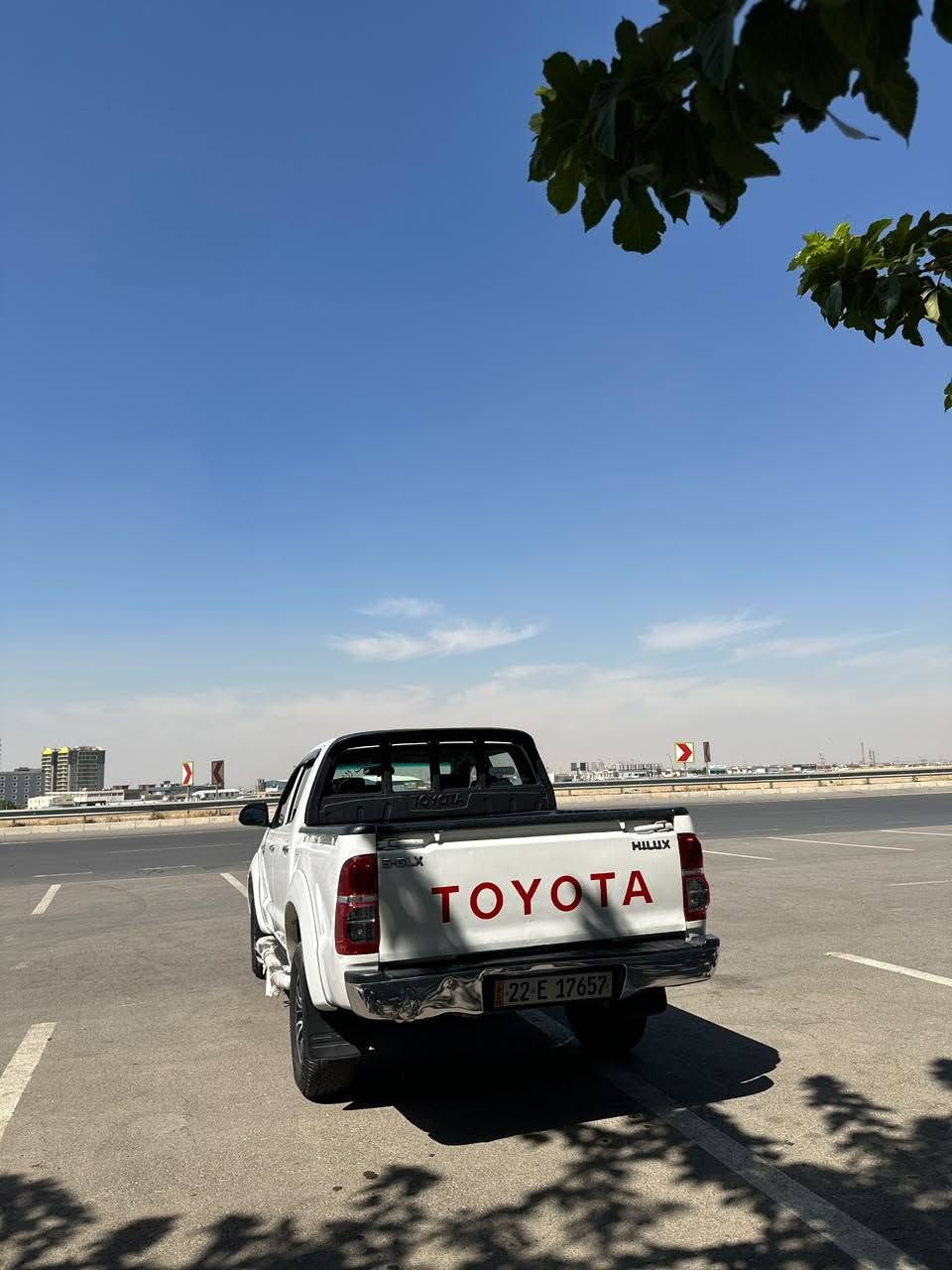 مرزییە 2009 دەبل سعودیی  بەس بۆنیتی رەشە  هندێک  شوێن ساردی هه یە  رەقم و سنەوی بە شرت نوییە چوار تاییەی نوێیە کیرو مەکینە بەشرت  ***********   *********** أربيل, العراق
