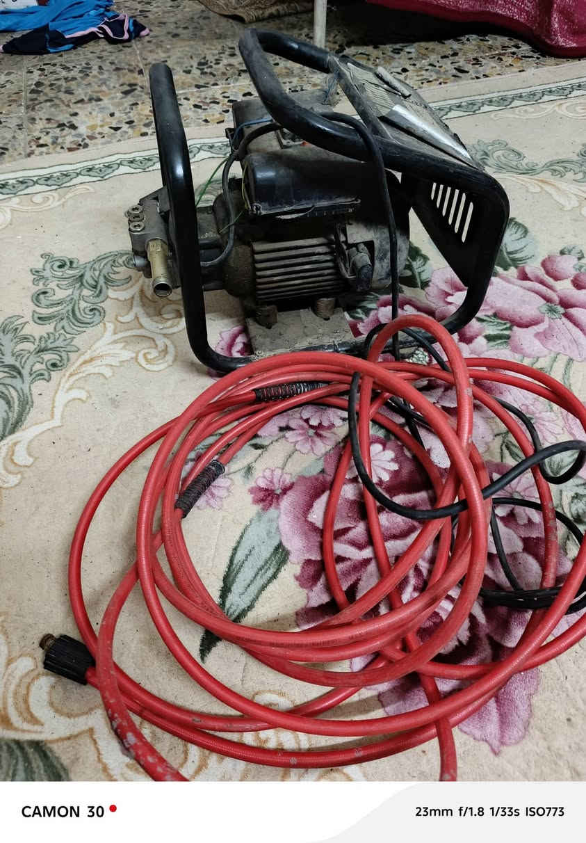 السلام عليكم شباب فاره غسل نضيفه للبيع مكاني الحريه السعر 150وبيها مجال رقمي ***********
