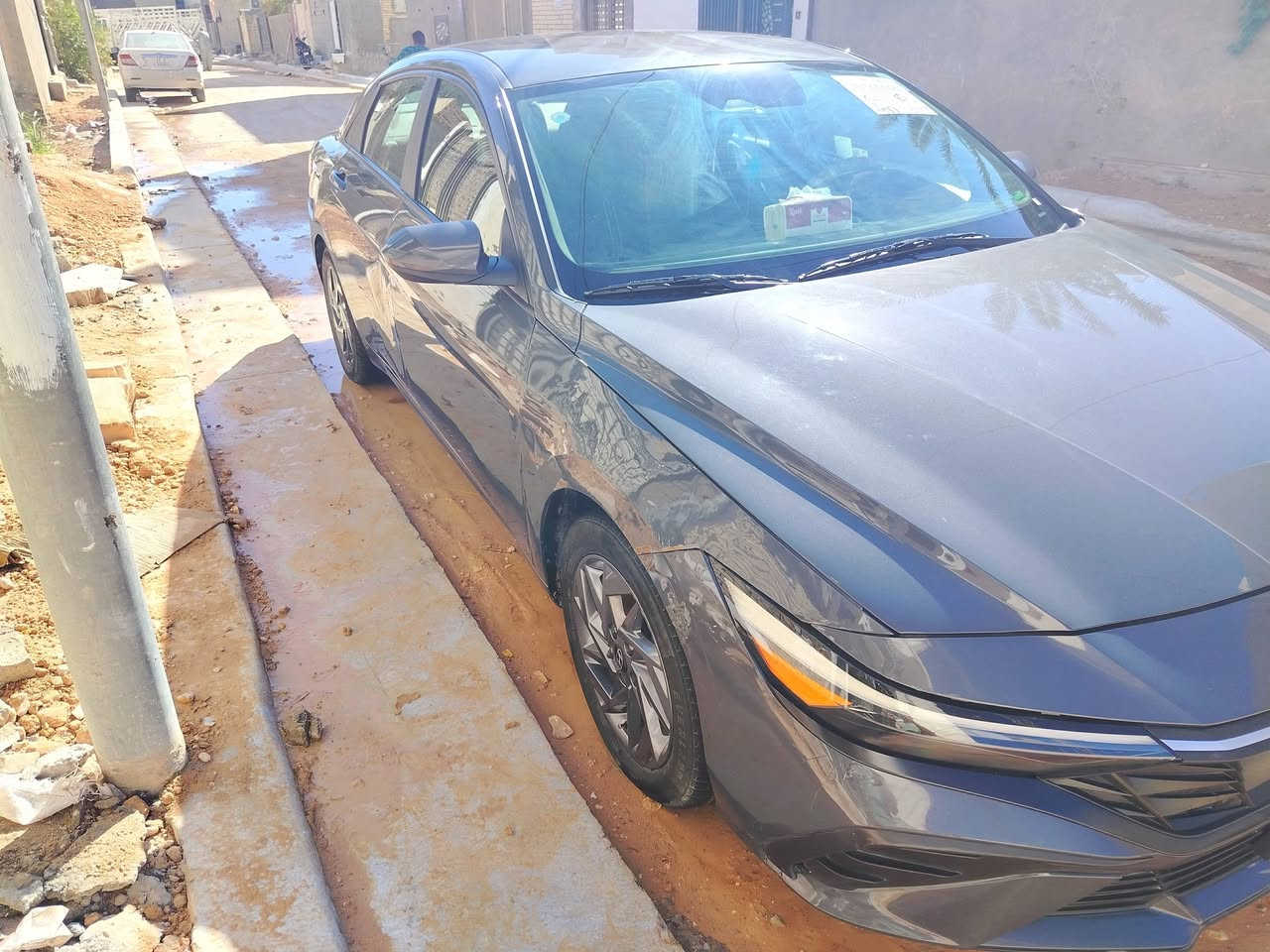 هونداي النترا موديل ٢٤ باسمي نص فول بدون صبغ فقط الحادث بارد  بدون فتح ليبل واحد بدون ايرباك السياره مال جناي واني مستورد السياره  على أيدي السياره جاهزه من كولشي حره  امداور ثاني يوم محرك 2000 دوش تنفس طبيعي بصمات عدد 2 الاستفسار أكثر الاتصال على هذا الرقم ***********
