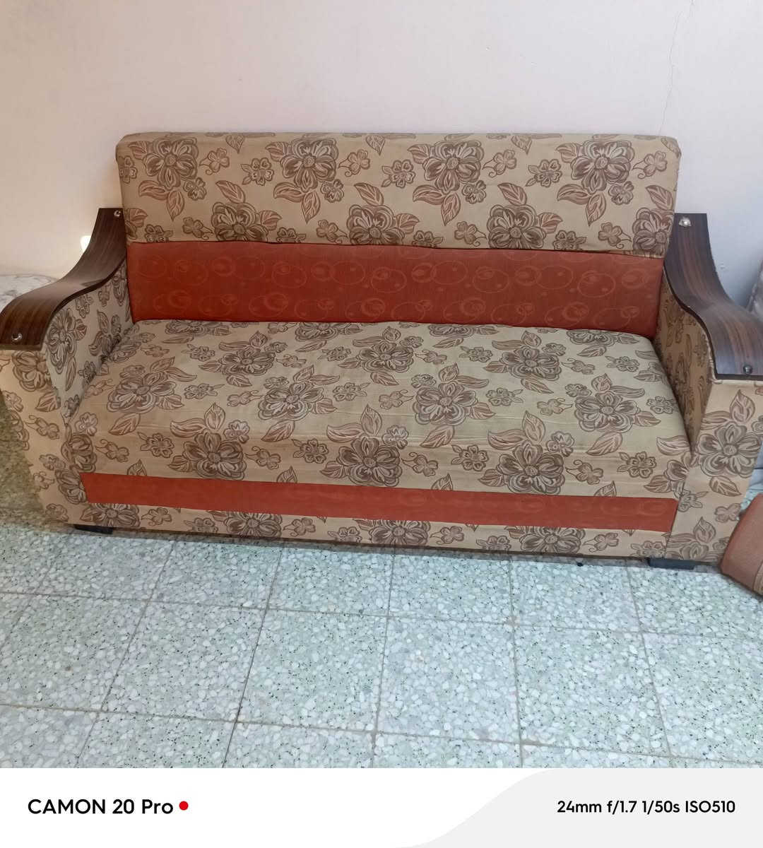 سلام عليكم تخم مع طبلات. وزوليه الاصلي قياس 3/4
عنوان دور النسيج سعر 200 بيع مستعجل ***********

نص مكتوب في الصور:
- CAMON 20 Pro 24mm f/1.7 1/100s ISO289
- CAMON 20 Pro 24mm f/1.7 1/100s ISO412
- CAMON 20 Pro • 24mm f/1.7 1/50s ISO376
- CAMON 20 Pro • 24mm f/1.7 1/50s ISO510
- CAMON 20 Pro • 24mm f/1.7 1/50s ISO573
- CAMON 20 Pro • 24mm f/1.7 1/144s ISO50
