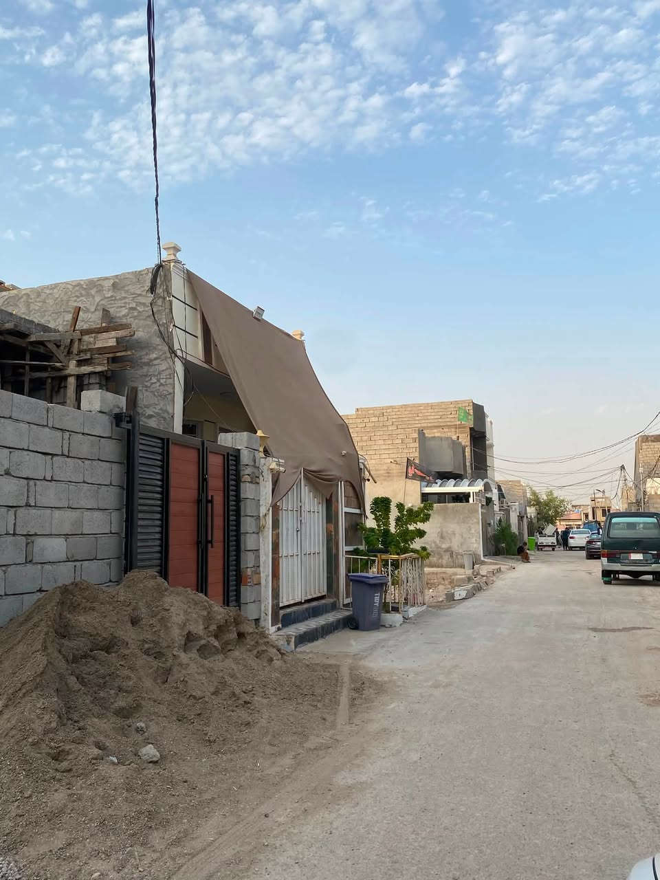 قطعة ارض للبيع المساحه 150 متر بالجزء الثاني
واجه 7.5 في 20 
السعر 45 
فرع ابو قدس 
للاستفسار ***********

