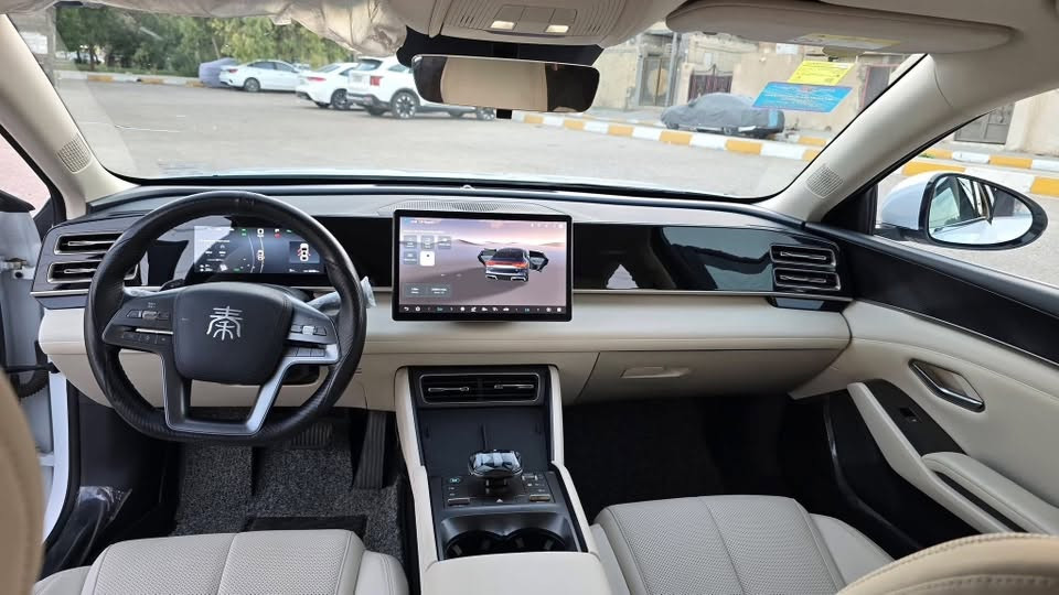السلام عليكم بسبب الوعود الكاذبة اعادة النشر
للبيع BYD كن ايل موديل 2025 السيارة كفاله عامة ماشية 26 الف الكلي قابل للزيادة السيارة ام الضمان شركة ديار الحلو ضمان سنتين كير مكينه بطارية داخل كريمي 13 كامرة اوتو بارك قيادة ذاتية ركن تلقائي توقف تلقائي السيارة كلها رادارات وكامرات  فوللللل مواصفات عدا الفتحه عليها ويل كب فوزن حجم 17 تايرات جدد فجوج برمبو قمارة مغلفه اسود لامع للجمالية لد دشبول متغير سبير طوارئ مع العدة  السيارة احلا من الصور بعد 

السعر 15 مليون وبيها مجال العنوان الغزالية للاستفسار  

*********** شراي اتصل رجأاا وتشلع عيوني
