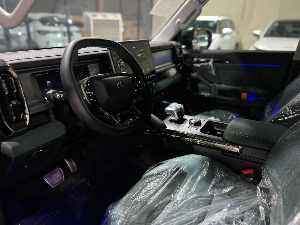🚙 JETOUR T2 LUXURY 2027
🔋 PLUG-IN HYBRID | خليجي | زيرو كم
⚡ 1.5L تيربو + كهرباء
🔥 380 حصان | 610 نيوتن.م
⚙️ 3DHT هايبرد | دفع أمامي
🔋 بطارية 26.7 kWh
🛣️ مدى يصل إلى 1200 كم
✨ أبرز التجهيزات
بانوراما 
 جنوط 20 إنچ
كاميرات 540° 
رادار تفاعلي 
 قيادة شبه ذاتية
نقطة عمياء 
 المحافظة على المسار 
 كبح طوارئ
شاشة 15.6 إنچ • 
عدادات 10.25 إنچ
🔊 SONY – 12 سماعة
💺 مقاعد جلد كهربائية + تبريد + ذاكرة
❄️ ثلاجة وسطية • شحن لاسلكي
🌈 إضاءة داخلية متعددة الألوان
🚪 صندوق شفط • بصمة وتشغيل عن بُعد
🛡️ 6 وسائد هوائية
🛡️ ضمان مميز
6 سنوات / كيلومترات مفتوحة
المحرك: 10 سنوات أو 1,000,000 كم*
البطارية: 8 سنوات أو 150,000 كم
🏢 شركة الفرس الأبيض لتجارة السيارات
📍 بغداد – معارض البياع – الشارع المميز – مجاور سونار البياع
☎️ ***********
      ***********
☎️ ***********
      ***********
