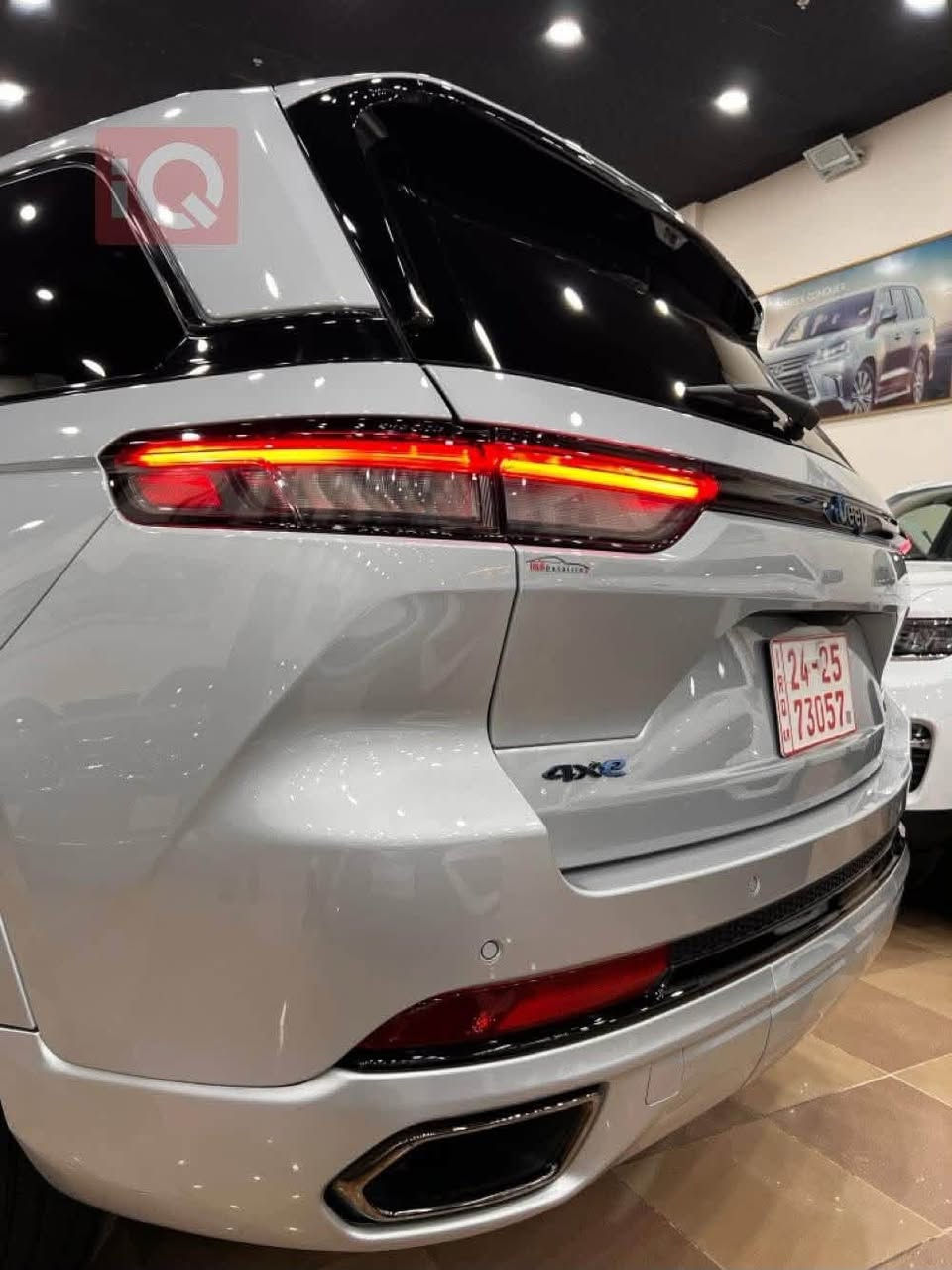 سلام عليكم جيب لمتد (هايبرد+شحن) بيع فقط 🪬
JEEP
GRAND CHEROKEE
LIMITED 
2023
4Xe

المواصفات معروفة لمتد 👑///
• محرك V4 سعة 2.0 لتر
•هايبرد كهرباء  بنزين
• عداد 52 ألف ميل قابل للزيادة
• دفع رباعي 4×4
• بانوراما
• 5 ركاب 
• لون سلفر
من أبرز المواصفات:
• قيادة ذاتية مع الرادار
•مانع تصادم أمامي وخلفي 
• رؤية ليلية 
• تحذير النقطةالعمياء والخروج عن المسار 
• شاشة رئيسية 10.1 إنج مع شاشة للراكب 
 شاشة عدادات 12 إنج 
• نظام صوت McIntosh بـ19 سماعة 
• كاميرات محيطية مع بخاخات تنظيف • بصمة الأبواب • •تشغيل عن بعد 
• فتح كهربائي للصندوق مع حركة القدم
• مقاعد جلد طبيعي مع تبريد وتدفئة ومساج 
• تدفئة للمقاعد الخلفية 
• إنارة داخلية متعددة الألوان 
• شاحن لاسلكي 
• ويلات 21 إنج.

ضرر /// سيارة كلين بدون صبغ بدون ضرر 
كما موضح بالصور ✅

السعر /// 340 ورقة 💵

مكان سيارة - كركوك🌇

📞 ***********
