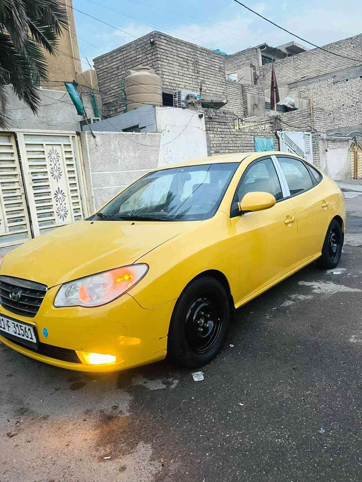 سلام عليكم النترا مقدسه 2008 للبيع كير ومكينه كفاله لكير قبل يومين شاده مال حاويه منضومه تبريد جديده منضومه زنون ليبل واحد عدا البنيد مبدل شاصي لغود تكم حوض كله كفاله وبيها تلحضيات معجون كهربائيات كامله تخم تاير جاهزه مابيها نقص. برغي هيئه مصفره عليها غرامه ٥٠٠ تنزل من سعرها 
السعر 83 وبيها مجال 
للاستفسار ***********
