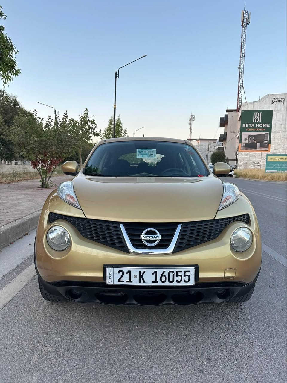 Nissan juke 2014 

بي بو ياخ 
بي كال بو نه وه 
مه كينه ١٦ ى مه رغوب 
له سفريه وه يه ك ده سته 114 هه زار روشتوه
سفري شه ريكه ي كارزون 
ئاوينه كا ره با ئه خويت 
به سمه 
سوكان فوليوم 
سي مودي ليخوريني هه يه  (ئيكو-نورمال-سپورت )
رون و هايدروليك و پا تري تازه يه 
ته نها يه ك ساردي هه يه 

سه نه وي تا  2031  نوي يه 

***********

مه عا مه له يه كي كه مي تيدا يه السليمانية, العراق
