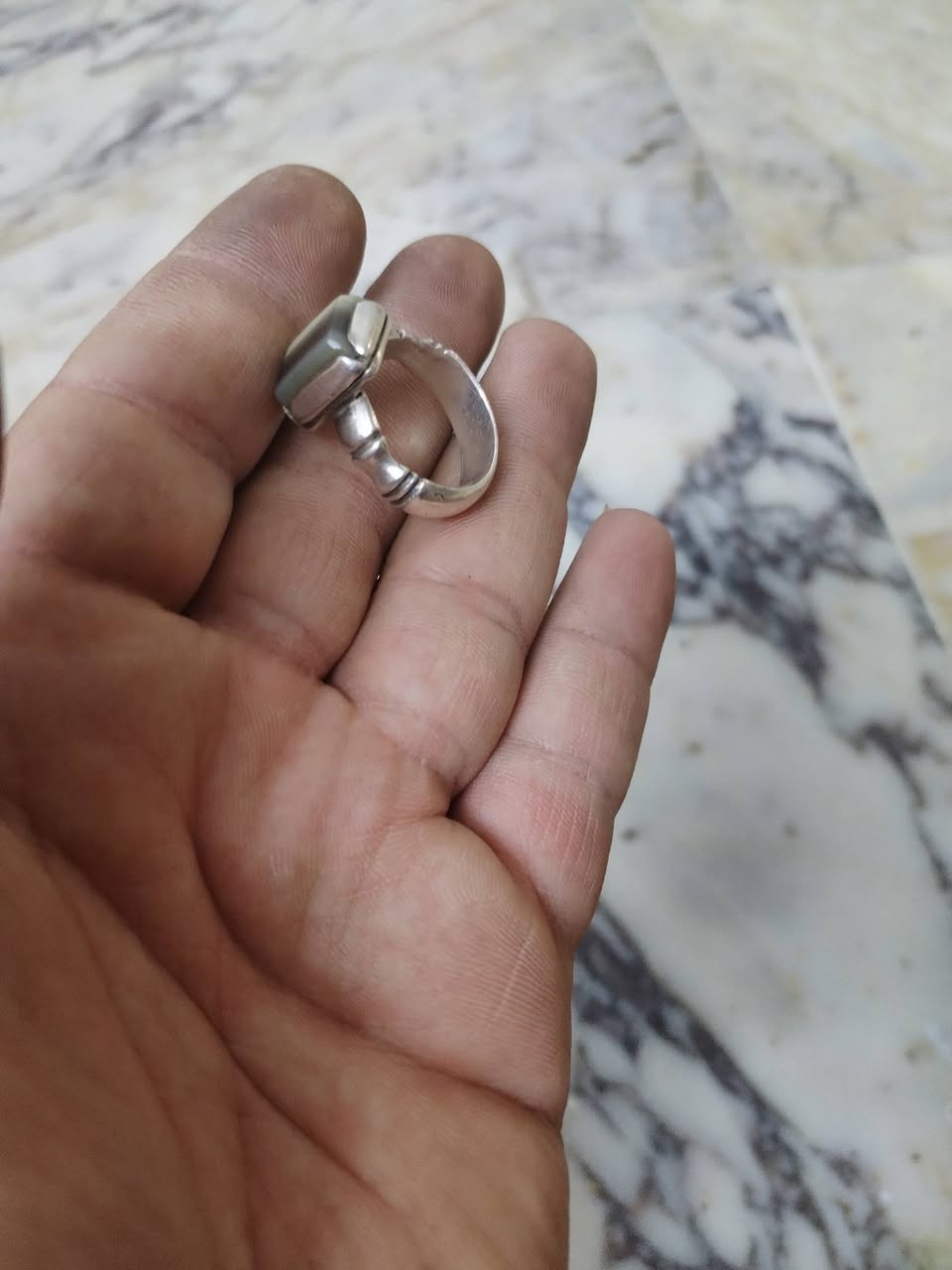 سلام عليكم
عندي هذني محبسين للبيع سعرة قطعة ٥٠الف
مكاني بغداد مدينة الصدر *********** توصيل موجود جميع محافضات العراق
