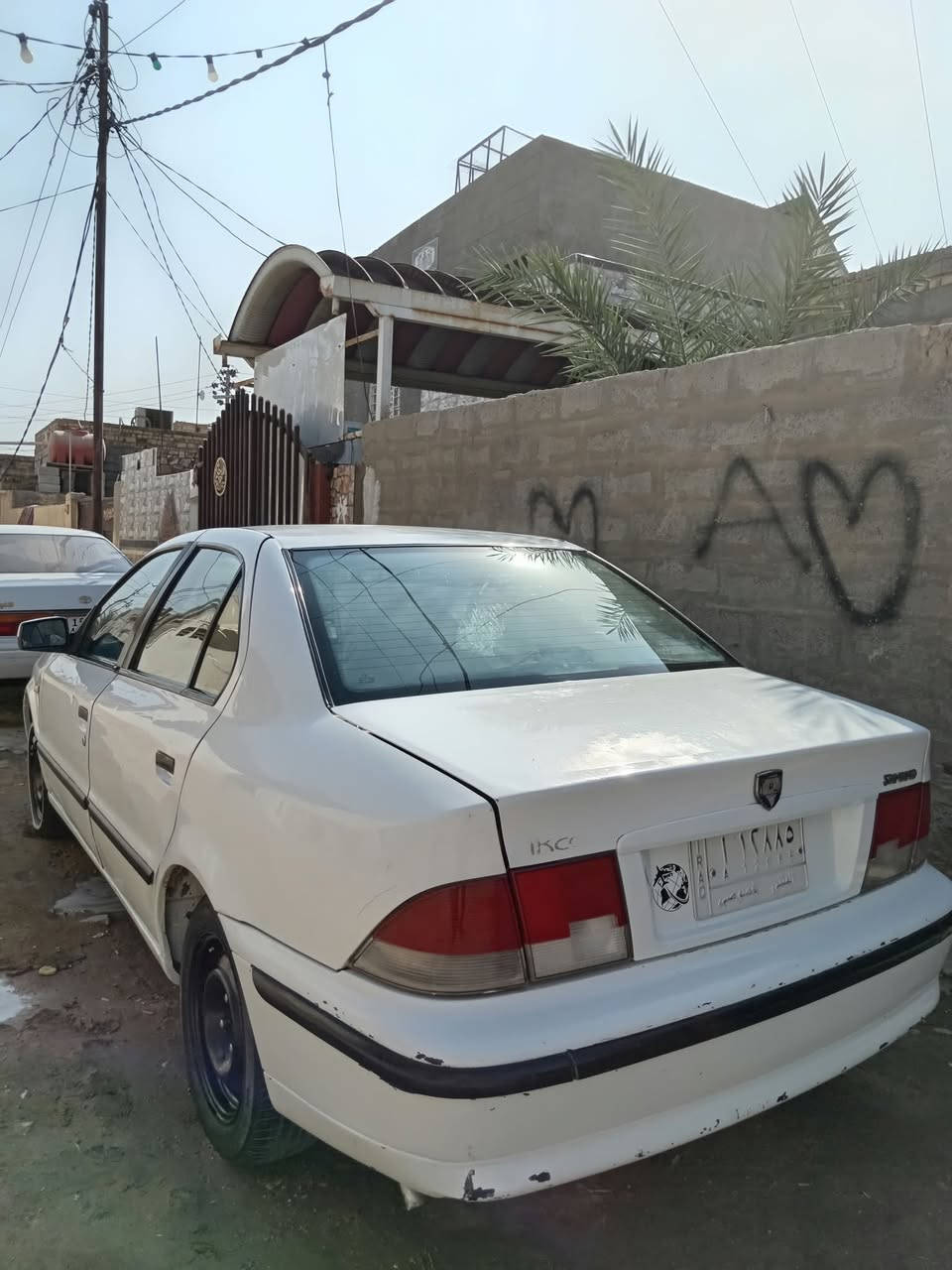 السلام عليكم سمند ٢٠١٠ رقم مثنى سنويه لل٢٧ مكينه وكير نضيفات حداديه جديده بيهه مكانات صبغ بدون ضربه عليهه غرامات مروريه ٧٠٠ الف وره المشتري السعر ٢٦ وبيه مجال حك الجيه مكاني الديوانيه *********** مامتواجد عالنت
