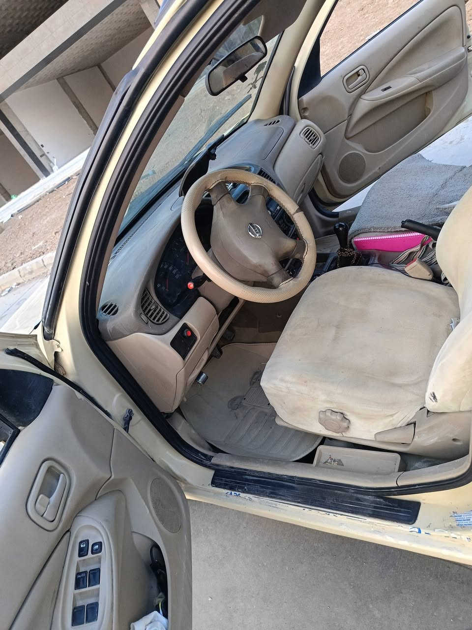 ٢٠٠٩سێ  پارچەی پێشی بۆیاخە    بێ ئێرباگ و ناوگرتن قرچێکی دوای هەیە گێڕو مەکینە بەشەرت سەنەوی بەناوی خۆۆمە  هەتا 
نزیکی ٢٠٣١ تازەیە. 
سلێمانی ***********
