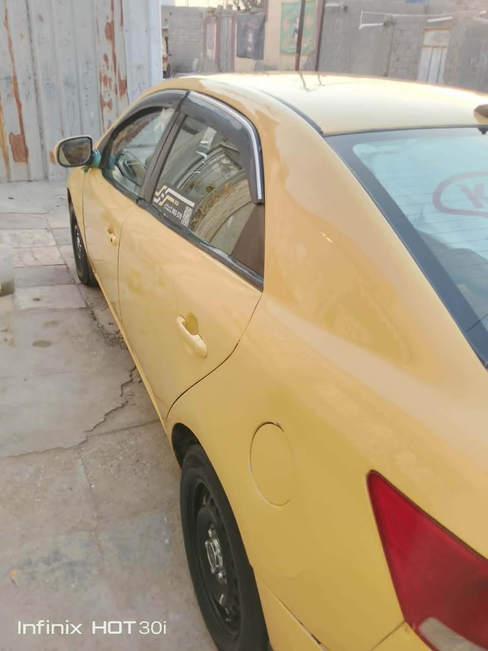 سلام عليكم سياره كيه سيراتو مديل 12 كير مكينه  1600حداديه تخم تاير سياره جاهزه مكاني ناصريه  مركز السعر 65 رقم الهاتف  ***********

نص مكتوب في الصور:
- Infinix HOT 30i