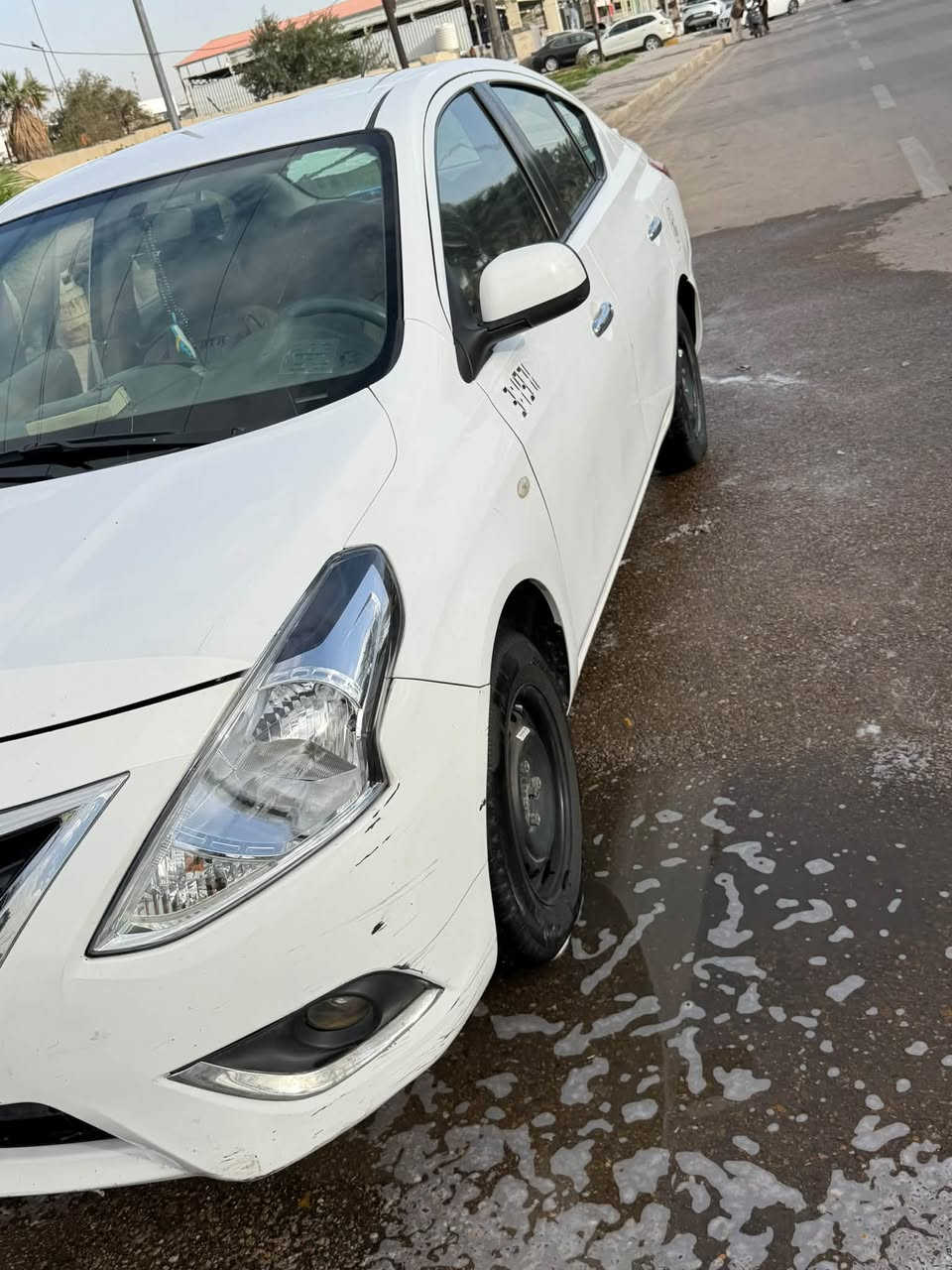 سلام عليكم سني موديل 18 باسمي بيه بارد باب صايق وبل صندوك فقط بدون صبغ كير مكينه تبريد مكفول اريد مرواس بوحده موديل 25 او24واذا بيع عارضه ب100وبيه مجال رقمي *********** مكان سياره بغداد رصافه
