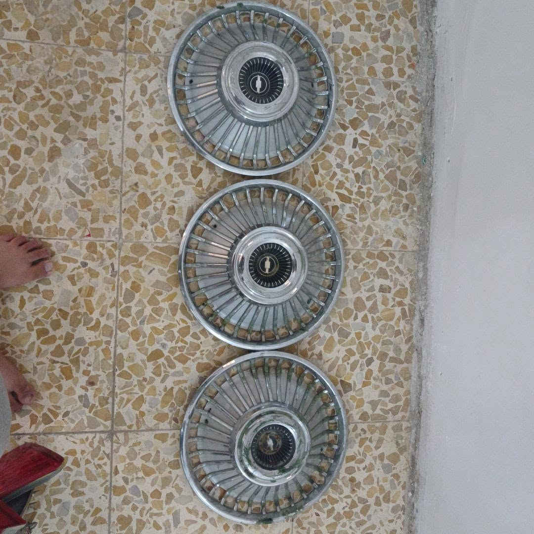 السلام عليكم غراض للبيع 
1بكلايت تخم كامل +صفحه اليمنه اضافي واحد
2ابطاين 3موديل 2008+البطانه مال باب السايق موديل 2009
3شاشه موديل 2008شغاله كامل ملحقاتها +كامله
4شباك الفوك +الشباك الجوه 
5كنترول موديل2009خليجي شغال +دكمه خلفيه
6بلوجكترات +عصافير الي بصف البلوجكتىات
7اشاير ترحيب ماعرف ياسياره
8قاعده رقم عدد2
9قباقه مكان بلوجكتر موديل 2009
10تريشه دشبول /السعر125 بغداد مدينه الصدر الرقم ***********
