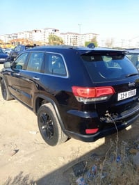 جيب موديل 19  ماشية 96000km   فول مواصفات  1- مري نقطة عمياء  2-شاشه ك...