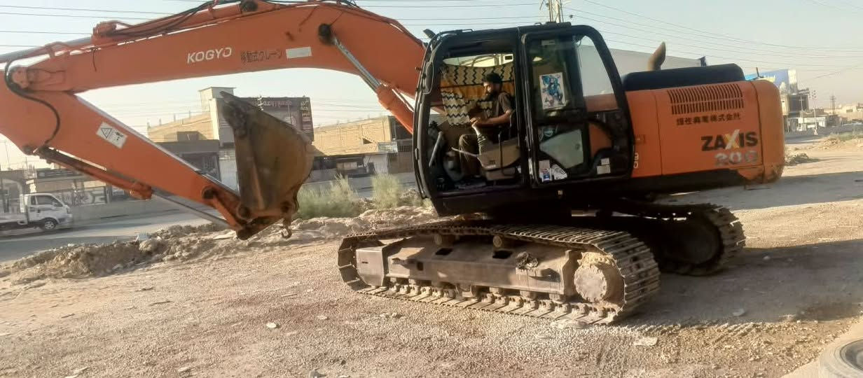 حفارة 5B للبيع
موديل 14 رقم بغداد

فول نظافة كفاله عامة 

من كل الأمور الحفارة وشرط الشغل

السعر 5 دفاتر  وربع وبيها مجال 

***********

***********
