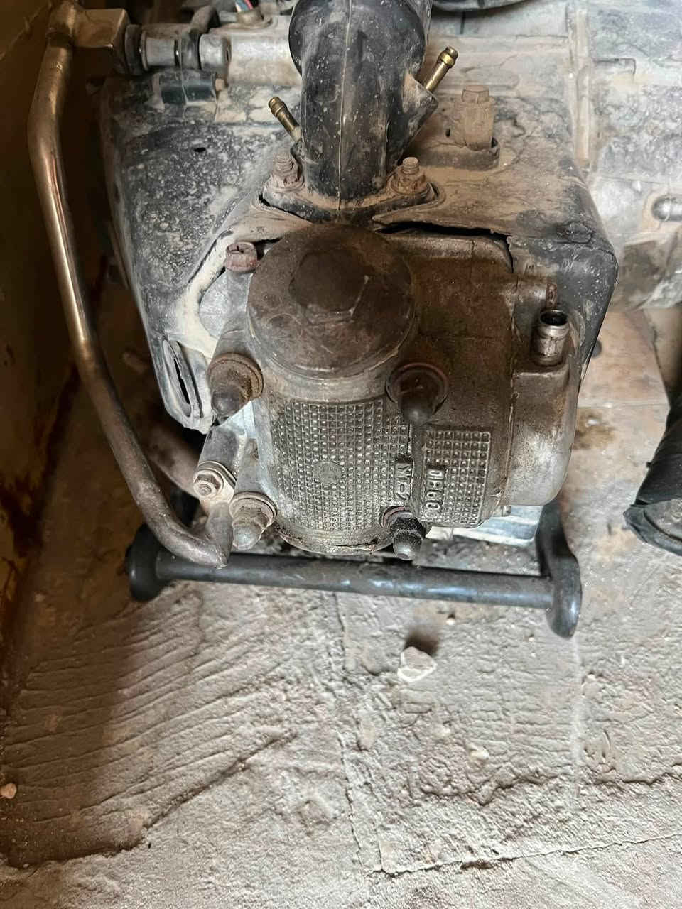 سلام عليكم مكينة بريز مجفتة جديد كاملة هية وملحقاتها وبيها كابريتر تجاري نضافة فول اصلي السعر 250الف 
العنوان الشعب مقابل محطة وقود عدن 
موبايل ***********
