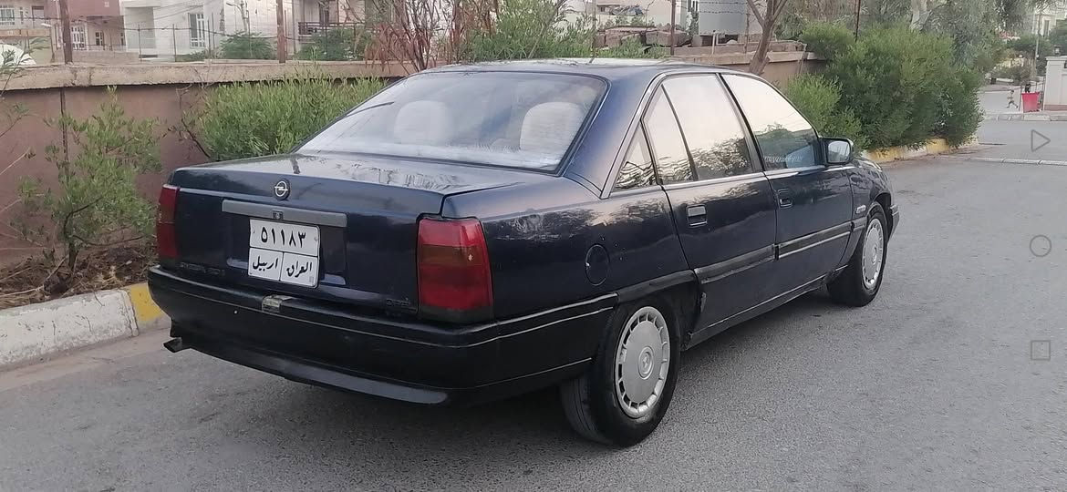 اوبل اوميغا • توماتيك • ١٩٩٠