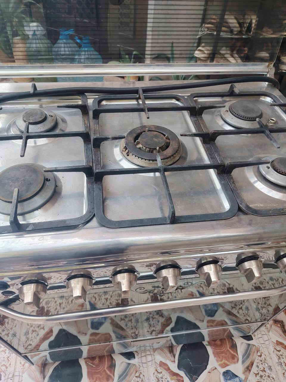 طباخ فرن • شغال • عين وحده معطلة