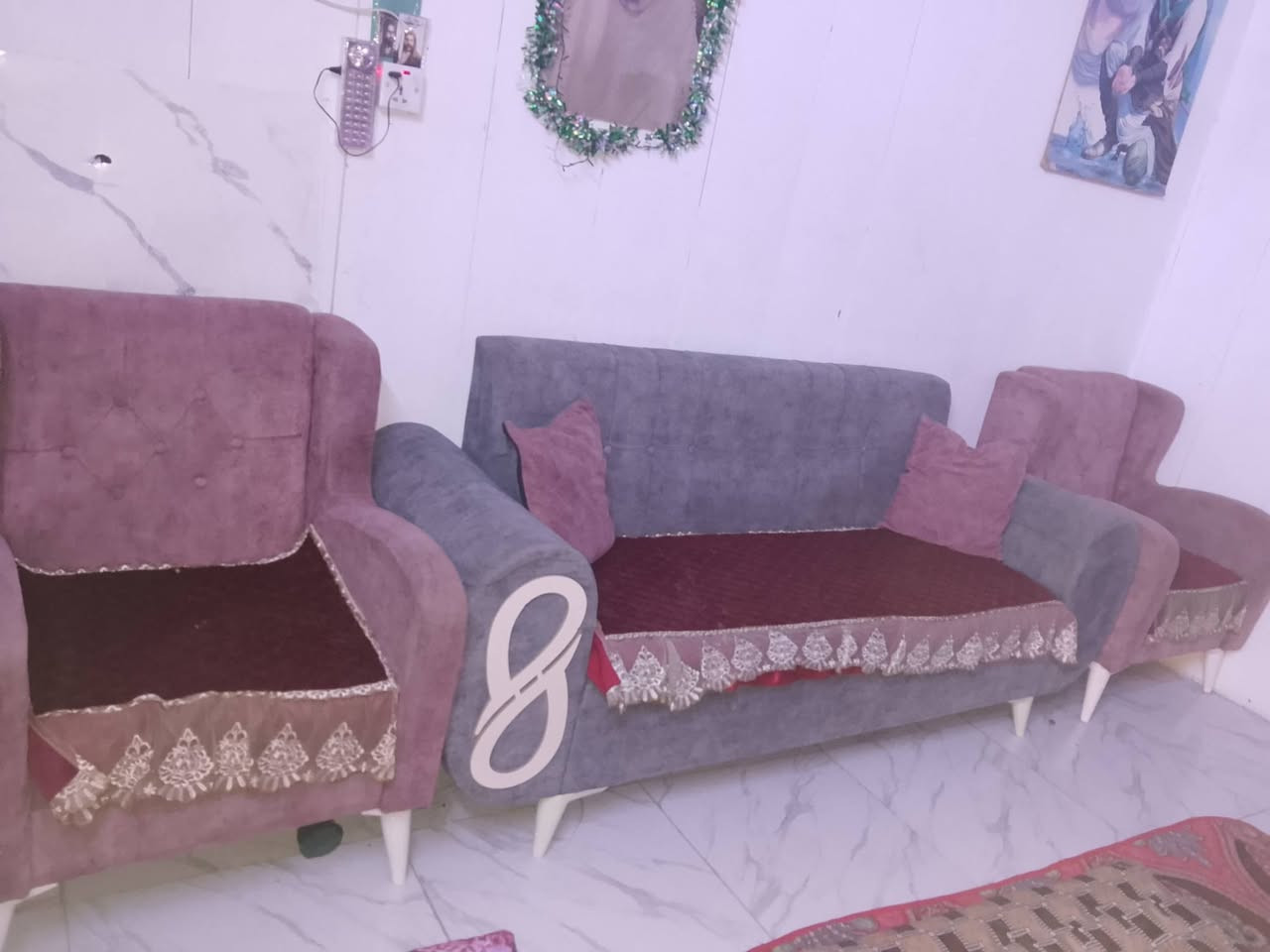 لبيع تخم خشب وليسه كارتون قوي كلش وكلشي ما بي نص تخم *********** سعر ١٠٠ و١٠ الاف مكاني بغداد حي العامل
