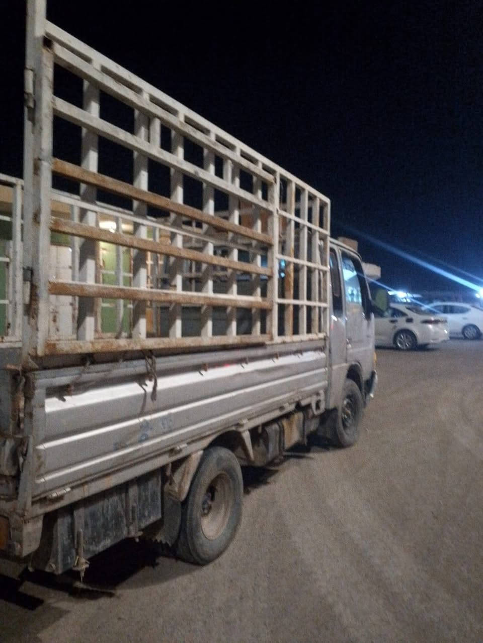 سياره خير من الله نظيف السياره جير محرك اكسين شاصي مكفول السياره مداور ثاني يوم وهذا رقم *********** واتصلوا بخير وتدلل

نص مكتوب في الصور:
- 2000