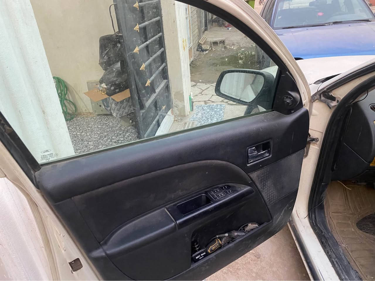 مونديو • ٢٠٠٦ • رقم بغداد