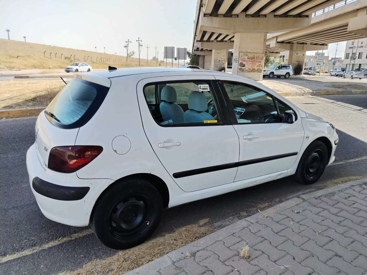 بيجو فرنسي حجم 307موديل 2006
سنوية لغاية 2030 رقم ألماني جديد
بطاقة بانزين
تخم تايرات
باتري جديد
كير محرك زين
ضررها بابين قليل بدون داوخل
شاشة ايبات
تبريد تدفئة
كركوك ***********
