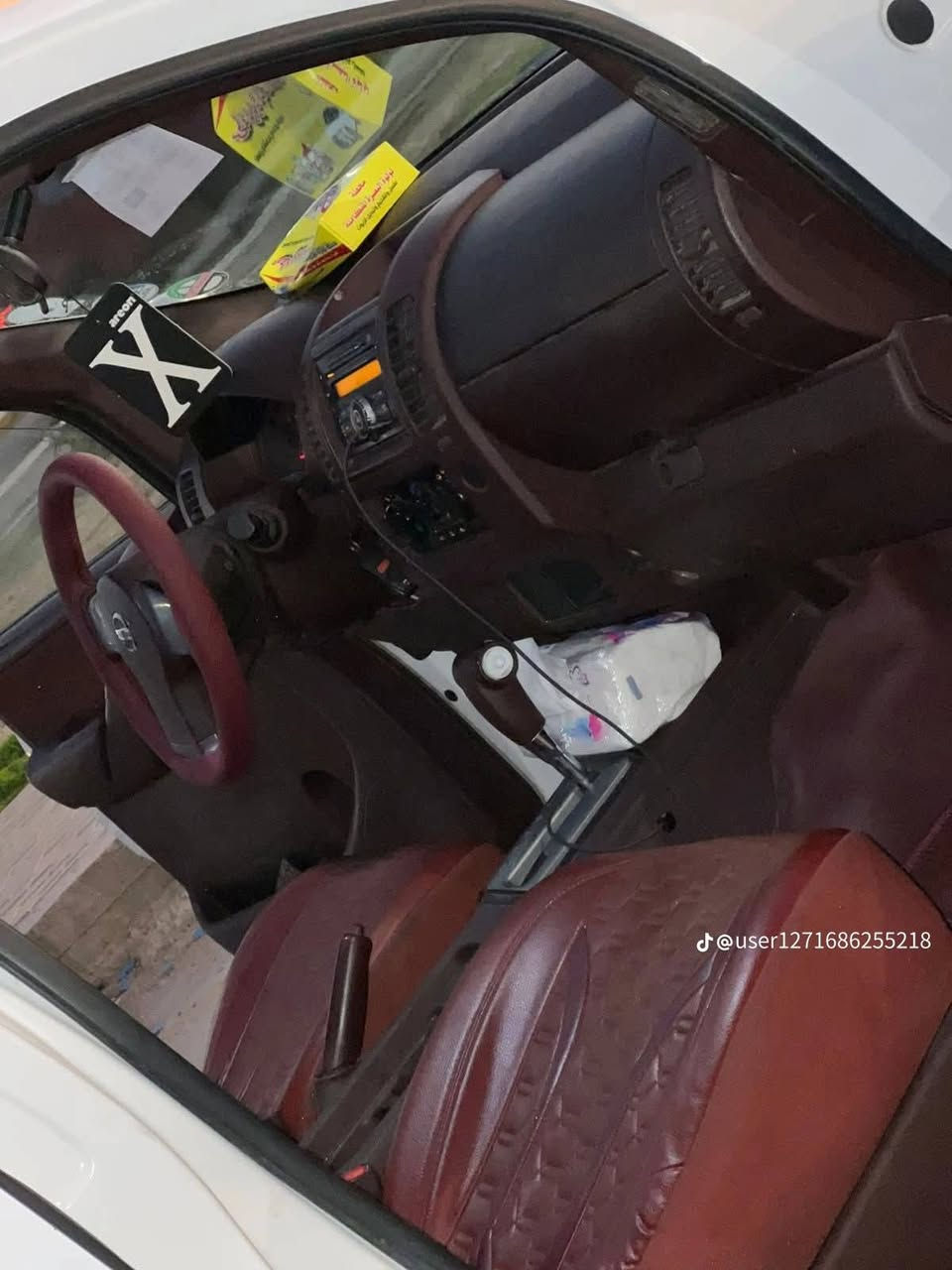 سلام عليكم سياره نيفاره نضيفه جدا تخم تاير مكفوله السياره رقمه اربيل بس بيه شغله بسيطه راعيه ميت وعنده قاصرين وبيه وكاله ورايته 100 وبيه مجال بسيط اتصل 
اتصل ‏‪***********‬‏

نص مكتوب في الصور:
- @user1271686255218