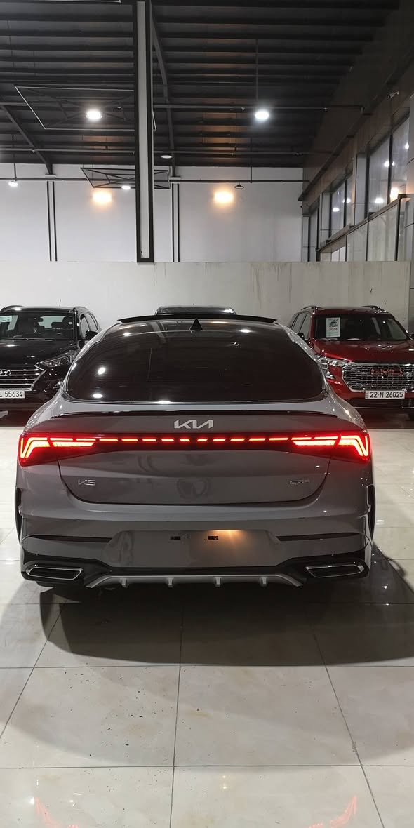 سلام عليكم اخوان  كيا ك5 موديل 2024 فول مواصفات gt line داخل أحمر و بانوراما حادث بابين صبغ بجم و خلفی كبس بدون ارباك محرك 1.6turbo
سعر:180ورقە 
واتساب:***********-***********
