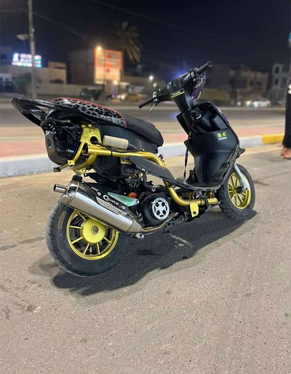 اللهم صلي على محمد وال محمد
الذهبيه للبيع 💛.
الدراجه معروفه بجمالها وبالتزويد مالتهه
بوشه 58 
بيهه تخم كلجات جيسو
صالنصه رياضي ABK
صدر رياضي 
دبل خلفي رياضي 
شوته اربع ولفات
وياله رياضي 
قبغ فلاوين رياضي
سعرها ب 650 وبيهه مجال قليل ميعجبك السعر اعبر المنشور مكاني بغداد العامريه ***********
