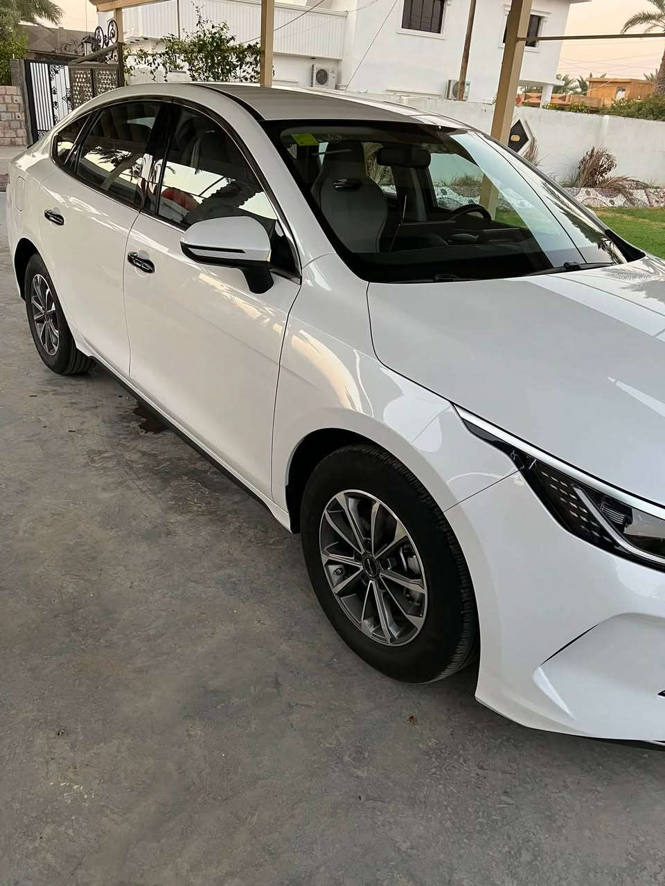 سلام عليكم
BYDدستروير
2025 ماشية 14 الفkmالسيارة بعده بوضع الشركة مكفولة ما عدة بارد بباب السايق اضافاتها سبايدر خلفي شاحنة اصلية يدات ابواب بلاك سعره 19و500
مكاني بغداد
***********
