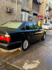 بي ام 525 • سوداء • سنوية لل٢٨