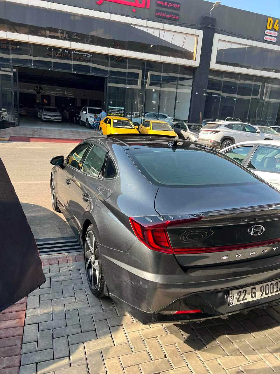 سوناتا موديل 2023 جاملغات اماميه كلير جني من امريكا و فقط بنيد راجع بارد نفسه و مصبوغ سياره للبيع سعره 160 ورقه وبيه مجال بصيط العنوان بغداد الزعفرانية الرقم ‭***********‬
